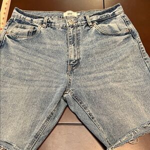 refuge Light Blue MOM High-Rise Jeans